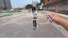 変な呼吸をする女
